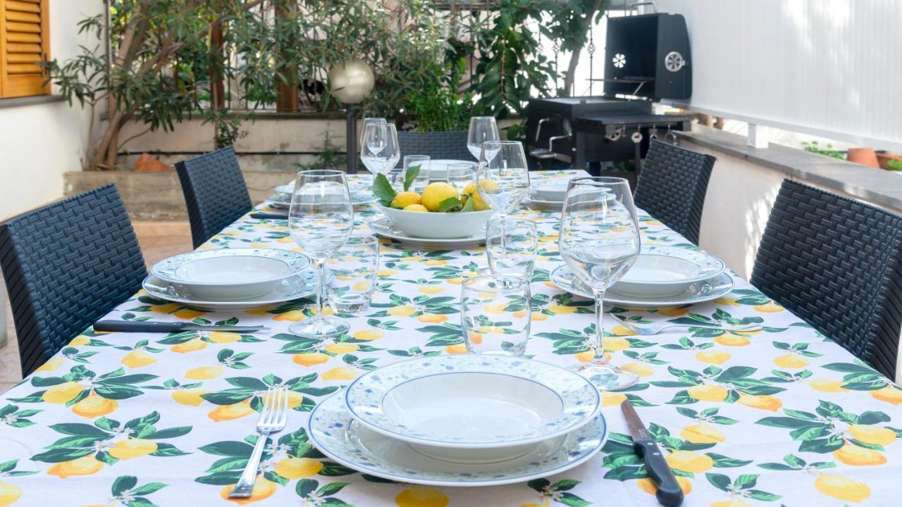Oasi In Centro - Cala Gonone Appartement Buitenkant foto